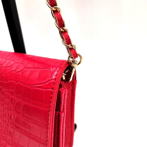 NWT BADGLEY MISCHKA PINK CROSSBODY BAG MSRP$99 VEGAN LEATHER - Picture 4 of 16